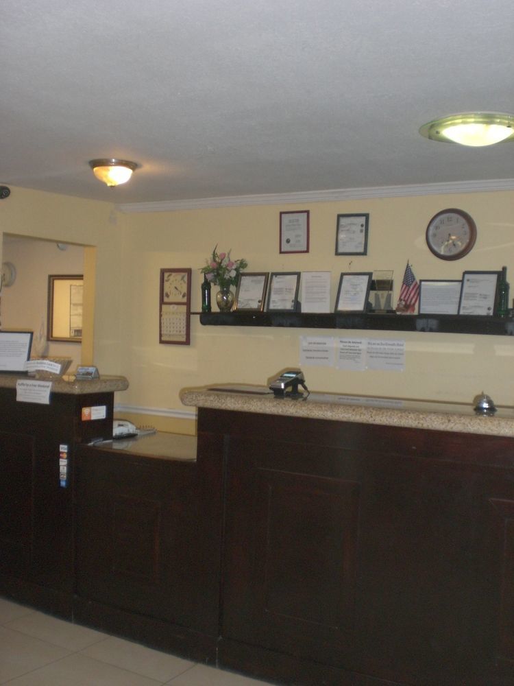Executive Garden Titusville Hotel 外观 照片
