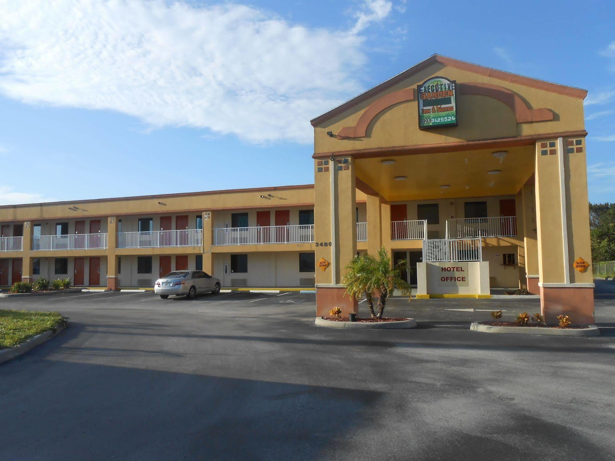 Executive Garden Titusville Hotel 外观 照片