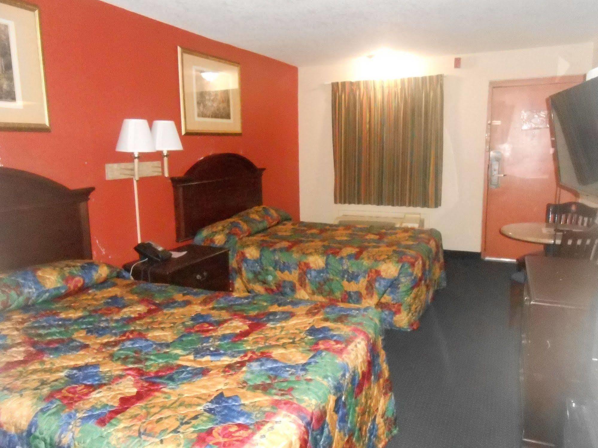 Executive Garden Titusville Hotel 外观 照片