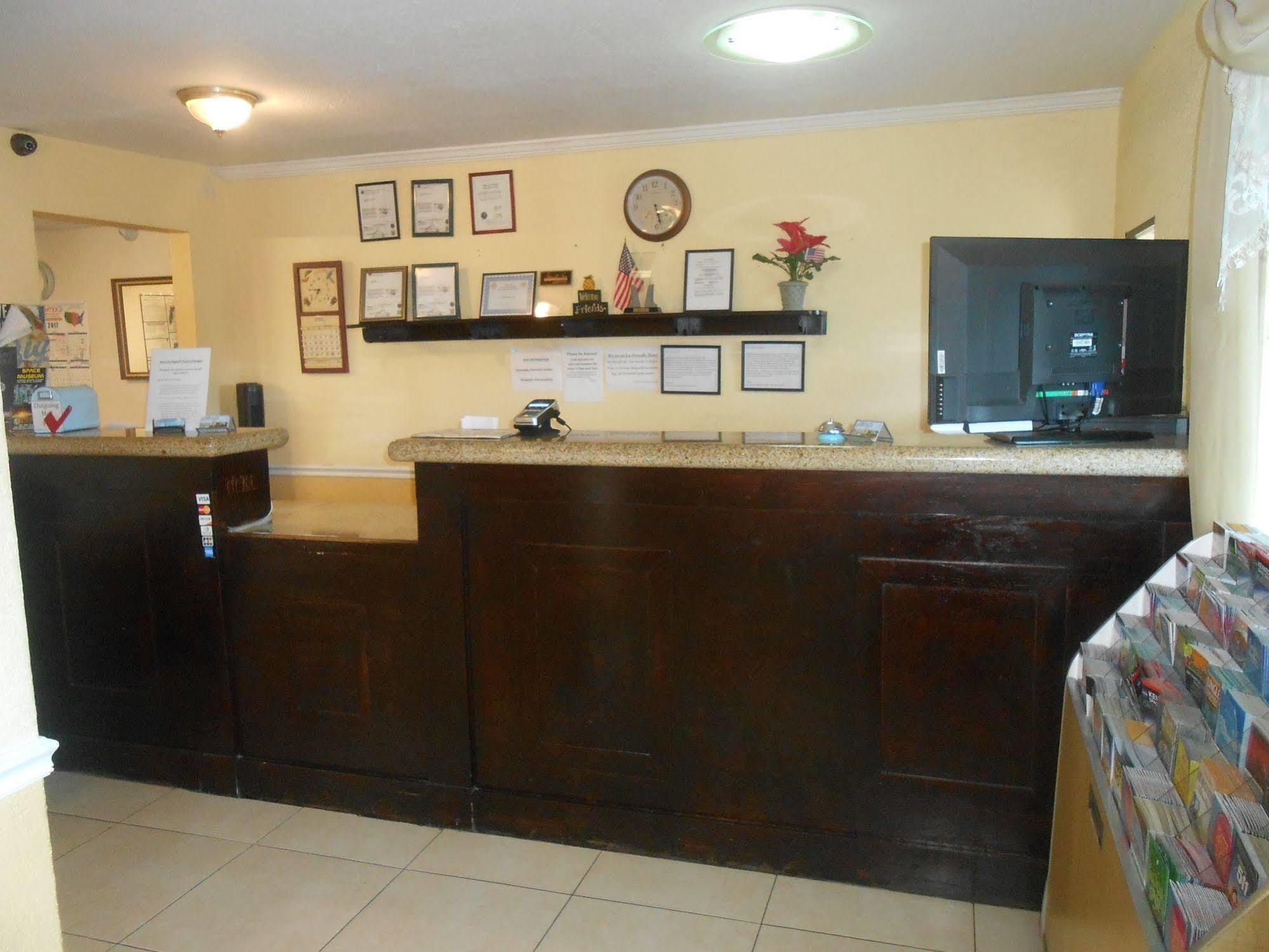 Executive Garden Titusville Hotel 外观 照片