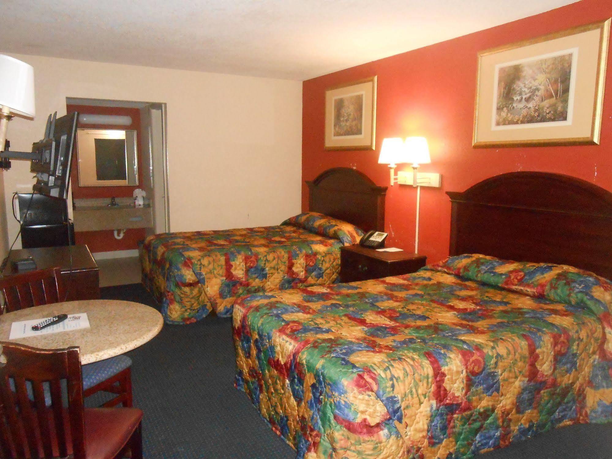 Executive Garden Titusville Hotel 外观 照片