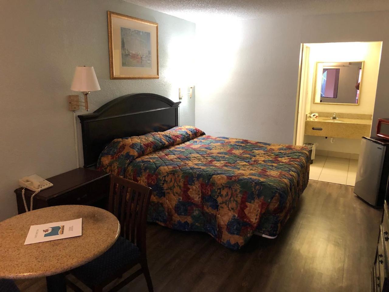 Executive Garden Titusville Hotel 外观 照片
