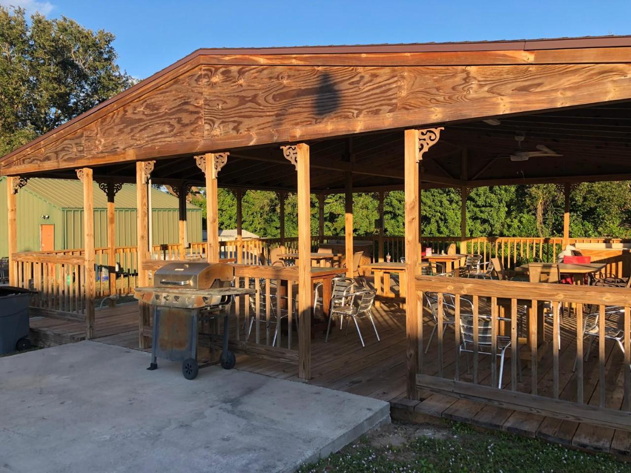 Executive Garden Titusville Hotel 外观 照片