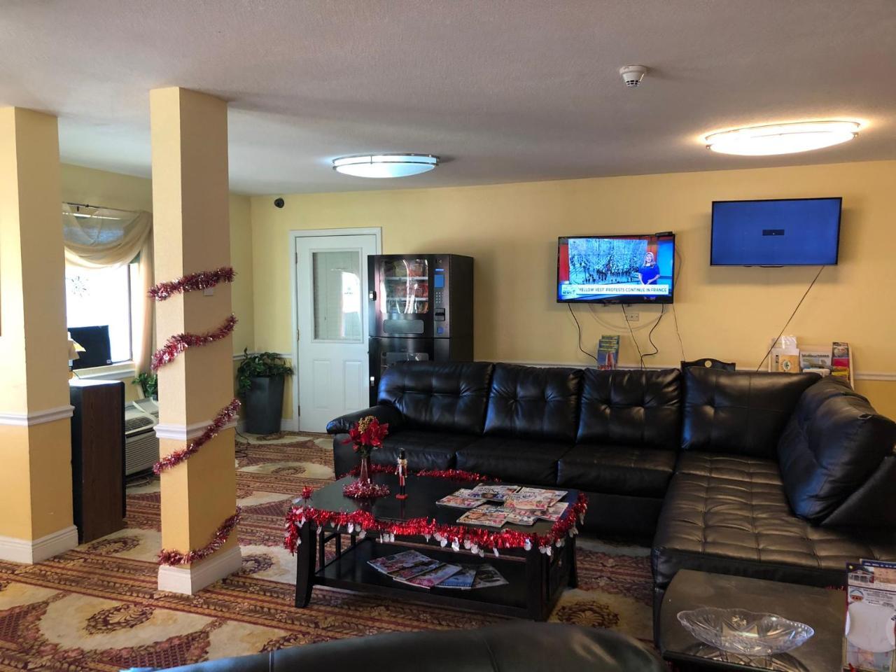 Executive Garden Titusville Hotel 外观 照片