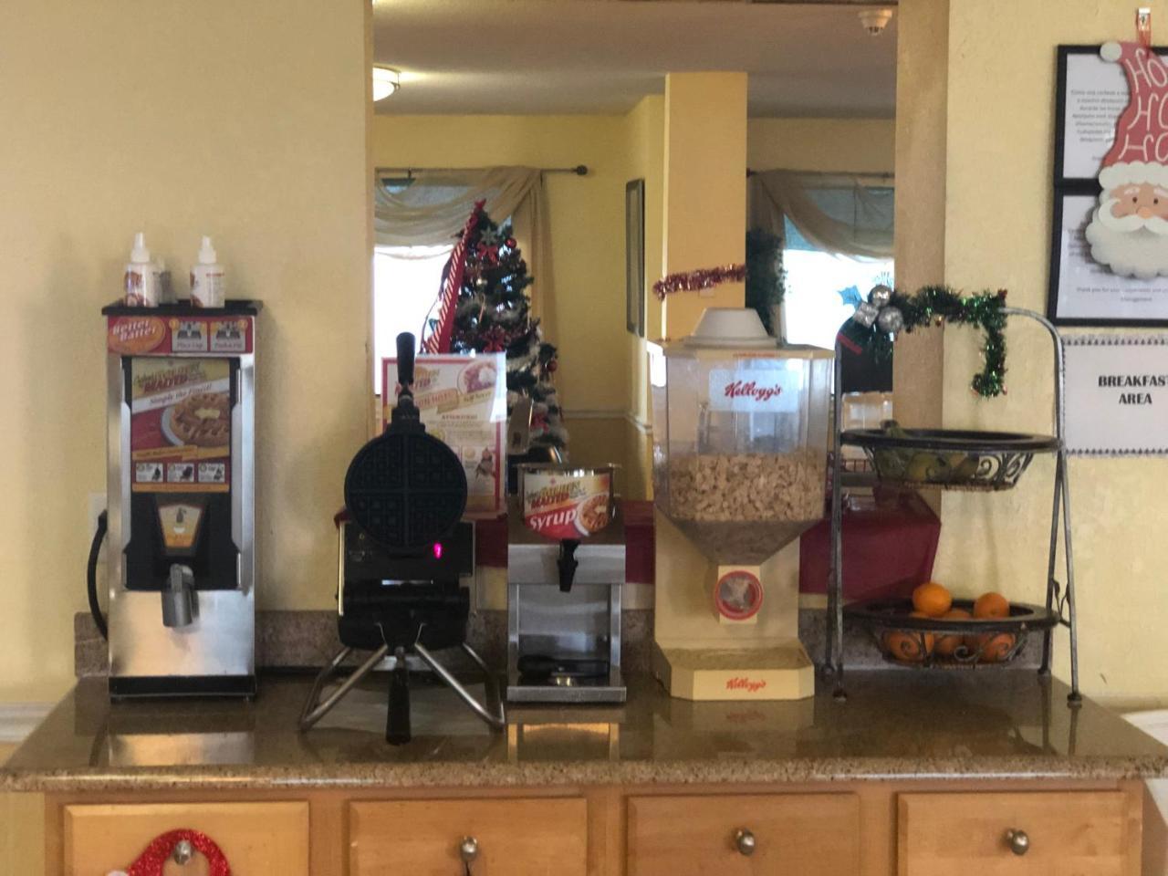 Executive Garden Titusville Hotel 外观 照片