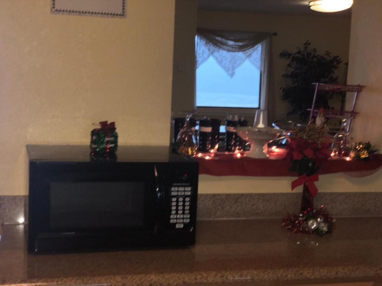 Executive Garden Titusville Hotel 外观 照片